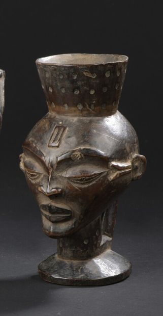 null Kuba Cup, Democratic Republic of Congo

The stretched facial features, the eyes,...