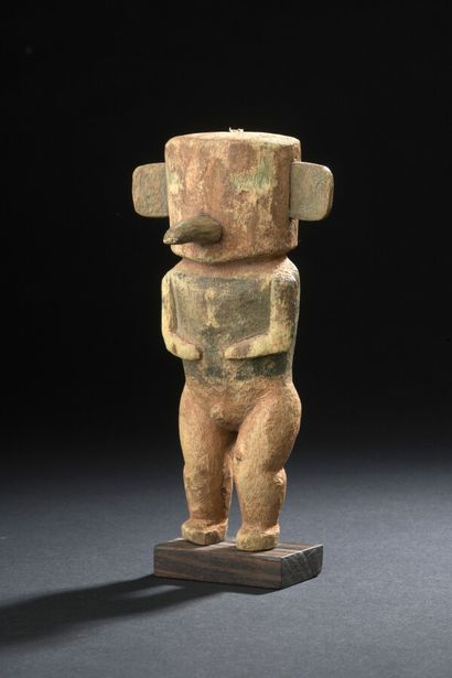 null Kachina Hopi Doll, Arizona 

H. 16 cm high 

Pretty little doll without tapa,...