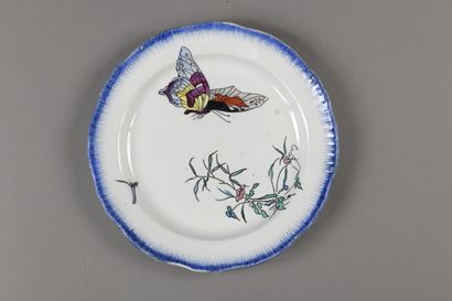 null CREIL-MONTEREAU

Important part of a table service named Rousseau in fine earthenware...