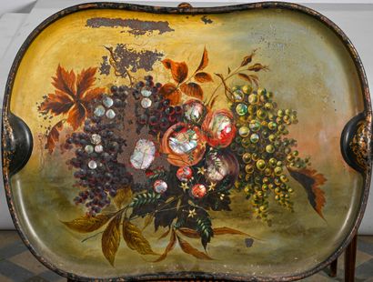 Grand plateau made of blackened sheet metal with fruit decoration in mother-of-pearl...