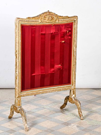 Écran de foyer made of lacquered and gilded wood

Louis XVI style

H. 97 cm W. 60...