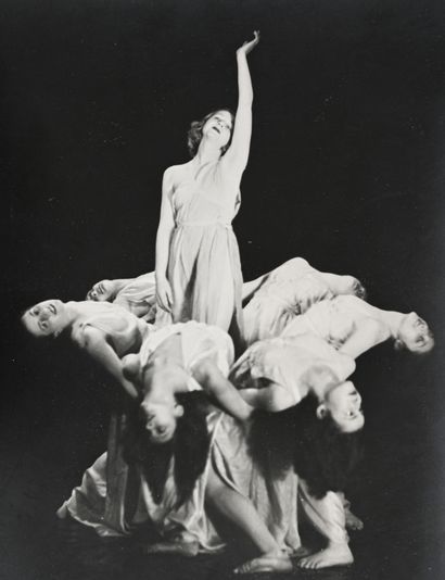 STUDIO LIPNITZKI Portraits de la danseuse Lisa Duncan c.1935 
13 tirages argentiques...