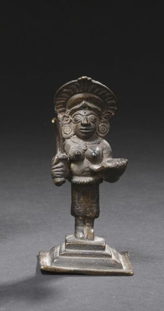 null Statuette de Theyyam représentant Shiva
Bronze
Inde, Kerala, XIXe siècle
H....