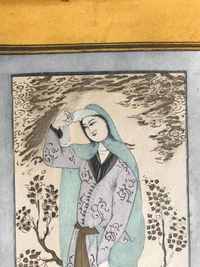 null Une femme dans un paysage
Qajar de style safavide, XIXe siècle
H. 27 cm - L....