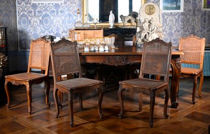 null Walnut table molded and carved with large acanthus leaves. Rectangular parquet...