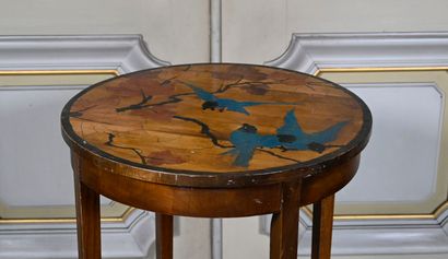 null Pedestal table with trays of pyrographed and painted wood with a decoration...