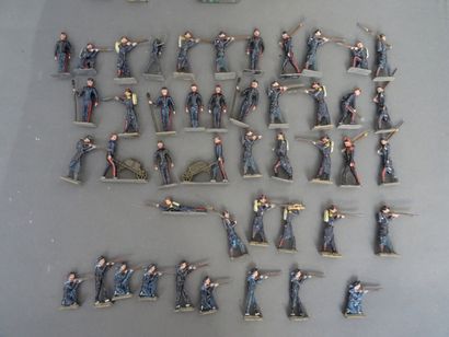 null Important lot of lead soldiers (about 200 pieces) all brands (including many...