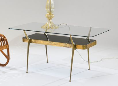 null Attribué à Cesare LACCA pour Fontana Arte

Table à structure en laiton, surmontée...