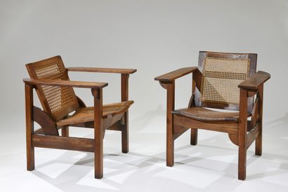 null Pierre DARIEL (XXe siècle)

Paire de fauteuils modèle Hendaye à assise et dossier...