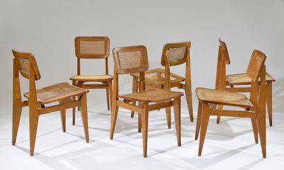 null Marcel GASCOIN (1907-1986)

Suite de six chaises modèle "C", structure en chêne...