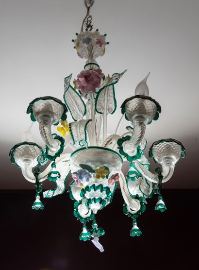 null Small chandelier with six lights in glass worked with the clip, the elements...