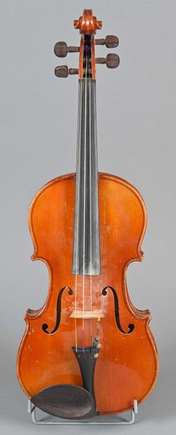  Violin made in Mirecourt in the early 20th century, bearing the Amatus mark. Two-piece...