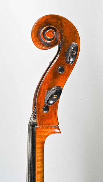 null Cello made by Nicolas Ainé with iron mark A la ville de Crémonne, date partially...