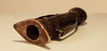 null Lobi, Burkina Faso

Hunter's flute

Bronze, alloy of different metals

H: 9.4...
