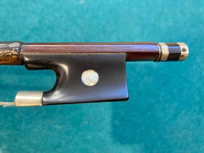 null Violin bow from the workshop of Dominique Peccatte, made of bee wood, mounted...