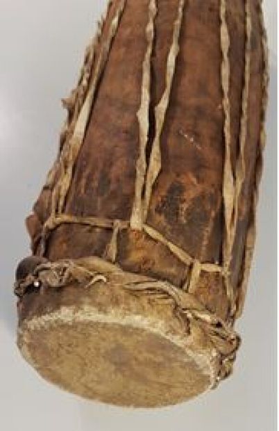null Bandia - Zandé, Haut- Uélé, DR Congo

Drum

Cheese tree wood, animal skin

L...