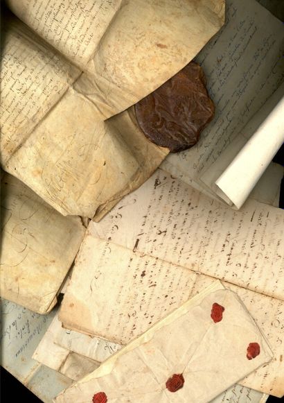 Vieux papiers OLD PAPERS. A small box containing a set of scattered papers, 17th-19th...