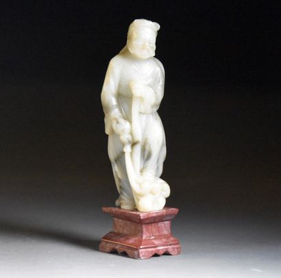 null CHINE - XIXe siècle

Sujet en stéatite sculptée représentant l'immortel Tieguai...