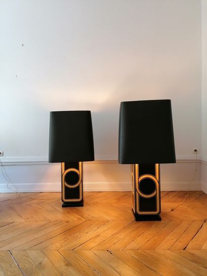 null Work of the 1970's 

Pair of large table lamps, square section base with black...