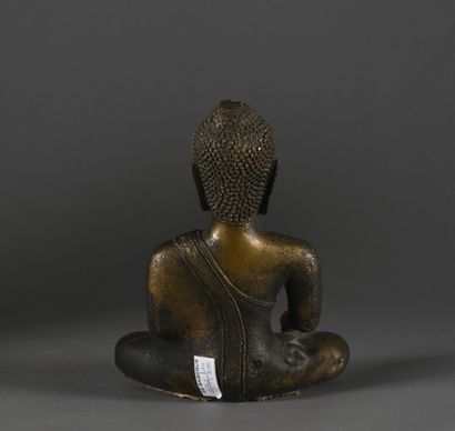 null LAOS (?) - XXe siècle

Bouddha assis en bronze

H. 22 cm