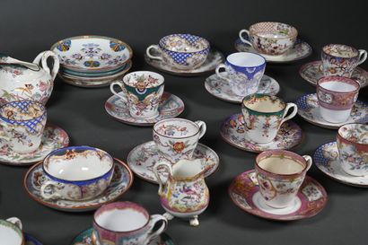 null SARREGUEMINES

Polychrome porcelain set including: twelve coffee cups, three...