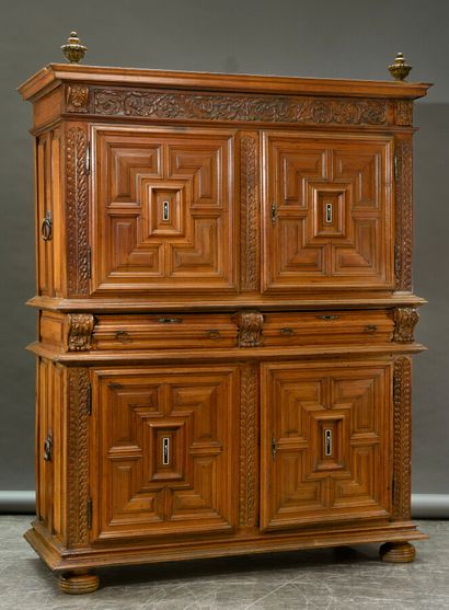 null Important walnut sideboard in two parts opening to four doors with geometrical...