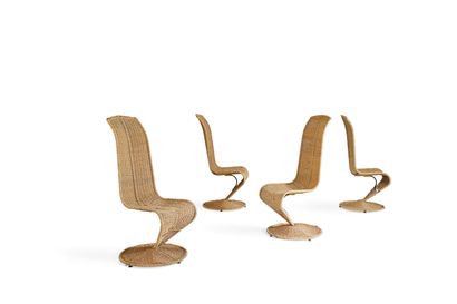 null Marzio CECCHI (1950-1990)

Suite de quatre chaises "S chair", structure en fil...