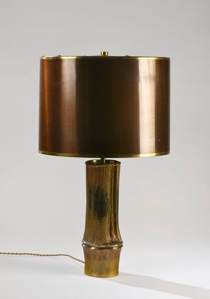 null MAISON CHARLES

Lampe à pied en bronze imitant le bambou, abat-jour cylindrique...
