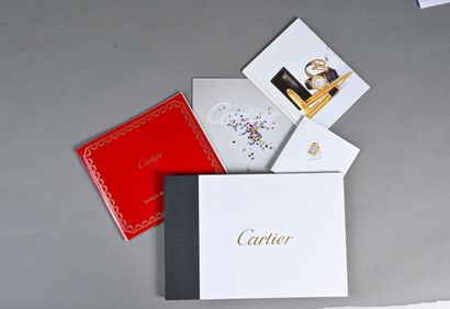 CARTIER Lot comprenant dix catalogues de la Maison, un portfolio « Le design Cartier...