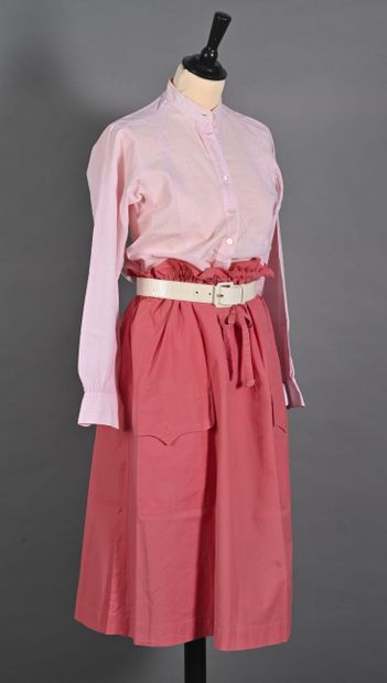 SAINT LAURENT Ensemble composé d’une blouse en coton imprimé milleraie rose/blanc,...