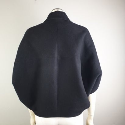 null THE ROW

Blouson en coton et laine noir, petit col, fermeture à glissière à...