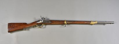null FRANCE ? 

Percussion rifle 

Wooden frame with long barrel, stock with macaron,...