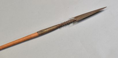 null AFRICA

Barbed spear 

Iron and wood 

118 cm

Early 20th century