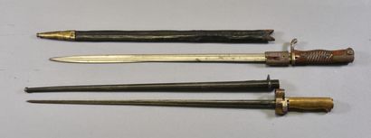 null FRANCE and GERMANY

Set of two bayonets First World War 

One bayonet Lebel...