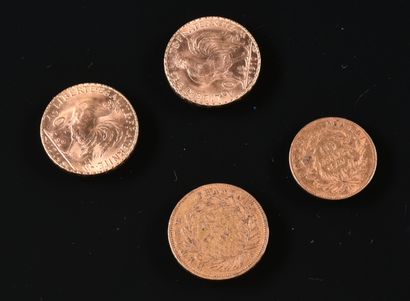 null FRANCE

Lot de quatre pièces d'or:

- une pièce de 10 francs or Napoléon III...