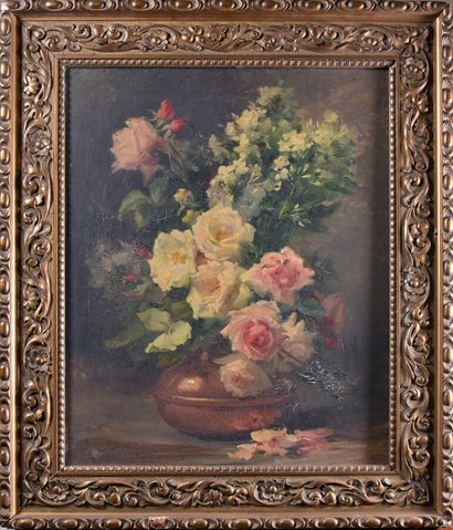 null G. BRET CHARBONNIER (XX)

Bouquet de fleurs

Huile sur toile, signée en bas...