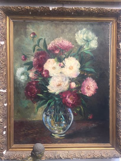 null B. PERRET

Bouquet de pivoines

Huile sur toile signée en haut à gauche 

H....