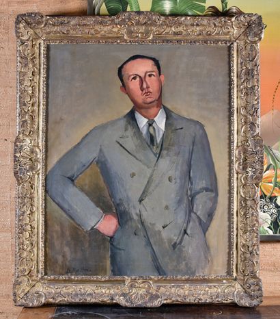 null Étienne MORILLON (1884-1949)

Portrait de Robert Denis

Huile sur toile, signée...
