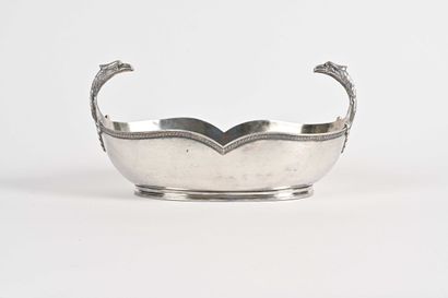 null Large oval fruit bowl in silver plated metal with cut edges molded with water...