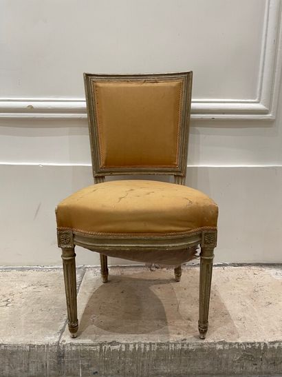 null Suite de six chaises

Style Louis XVI

H. 87 cm - L. 47 cm - P. 44 cm

Acci...