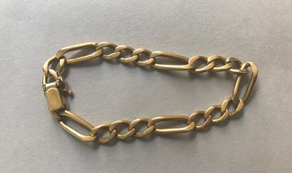 null BRACELET gourmette in yellow gold 750 thousandths, links horse.

Gross weight:...