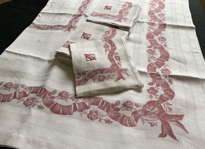 null Table service, tablecloth and twelve two-tone damask napkins, 2nd half of the...