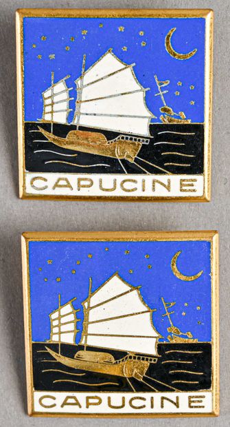 France Lot de deux insignes du Navire Capucine 

En métal et émail, fabrication Augis...