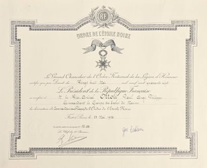 France Diplôme de Commandeur avec plaque de l’Ordre de l’Etoile noire du Bénin attribué...