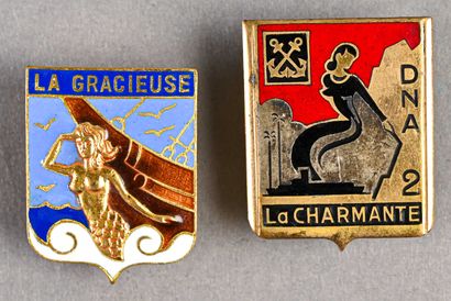 France Lot de deux insignes marine « La Charmante » et « La Gracieuse » 

Le premier...