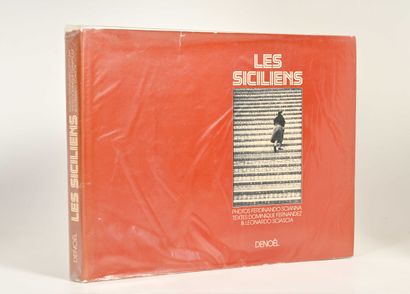 Ferdinando SCIANNA (né en 1943) Les Siciliens

Paris, Denoël, 1977

Textes de Dominique...