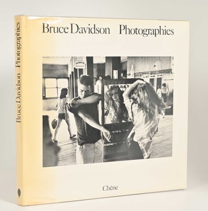 Bruce DAVIDSON (né en 1933) Photographies

Paris, Chêne, 1978

Édition originale...