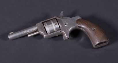 null USA

Revolver Blue Jacket 1/2

Crosse bois, carcasse acier nickelé, avec bâti...