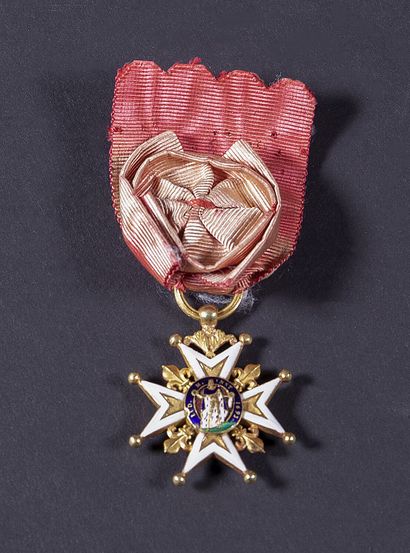 FRANCE

Ordre de saint Louis

Croix de chevalier...
