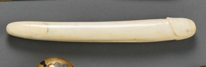 null JAPON - Période EDO (1603-1868) 

Phallus en ivoire marin

Début du XIXe siècle

L....